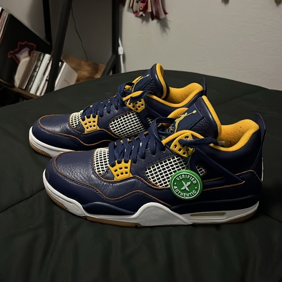 Jordan 4 Retro - Dunk From Above - Picture 2 of 4